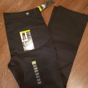 Lee pants black sz 36 x 34 color black. NWT.